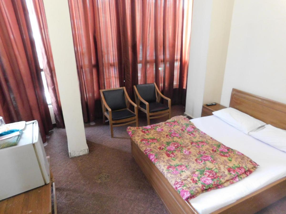 Hotel Avanti 拉瓦尔品第 外观 照片